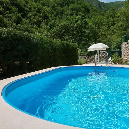 Appartamento Oscha By Interhome
