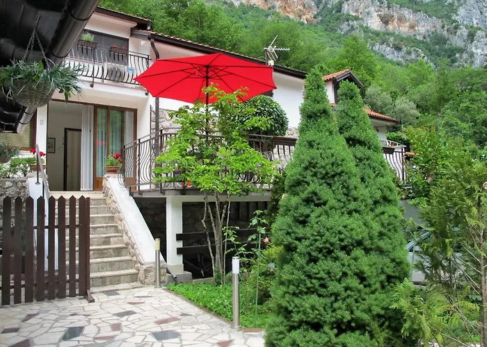 Oscha By Interhome Lovran